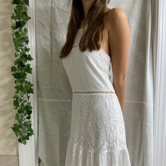 Saks 5th Avenue knee length white dress - Picture 1 of 3